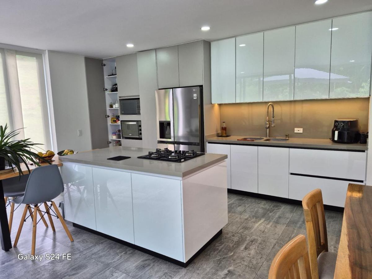 Vía Manizales-Chinchina, LAS PAVAS, Manizales, Caldas, Colombia